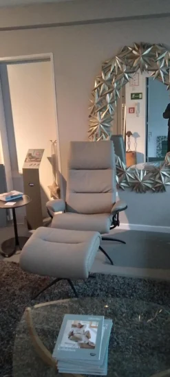 Relaxsessel Tokyo M Leder Paloma Mushroom Grau Beige Base Star Mattschwarz Mit Hoher Rückenlehne Inklusive Hocker