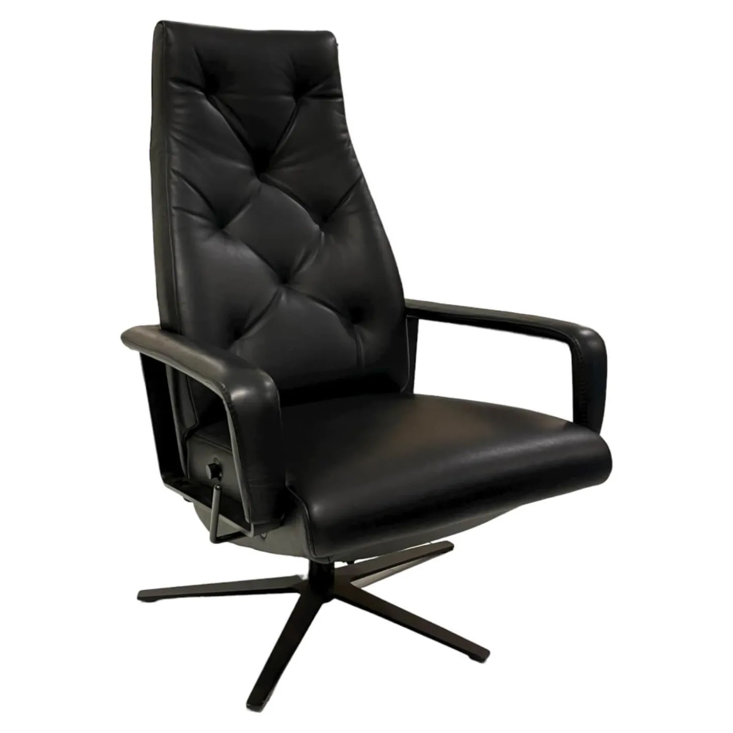 Relaxsessel WK 682 Flori Leder 40 Royal 100 Gestell Schwarz Pulverbeschichtet