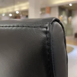 Relaxsessel WK 682 Flori Leder 40 Royal 100 Gestell Schwarz Pulverbeschichtet