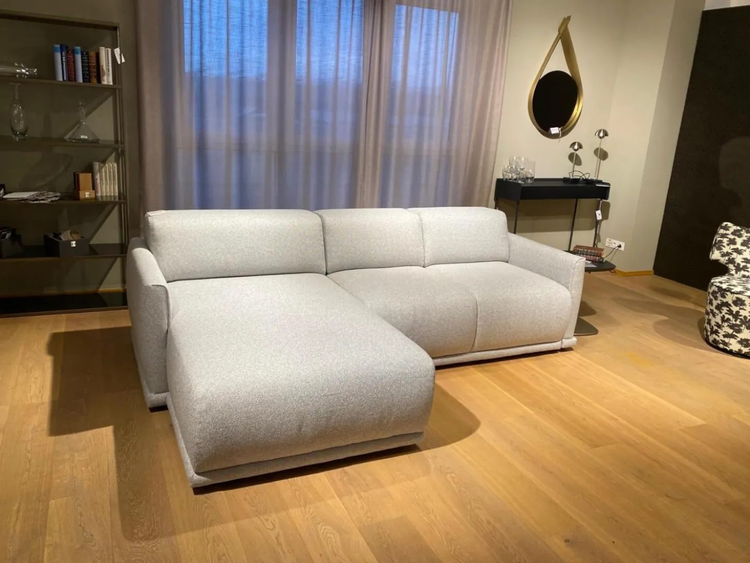 Schlafsofa Bente Stoff 092 Ecrue-Silber Grau mit Verstellfunktion