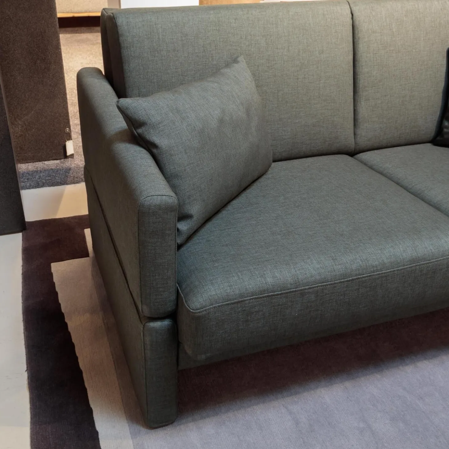 Schlafsofa Cara Stoff 2467 0035 Grau Armlehnen Abziehbar Fest Bezogen