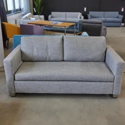 Schlafsofa Lazlo Stoff Mambo Hellgrau Kufe Edelstahl Gebürstet