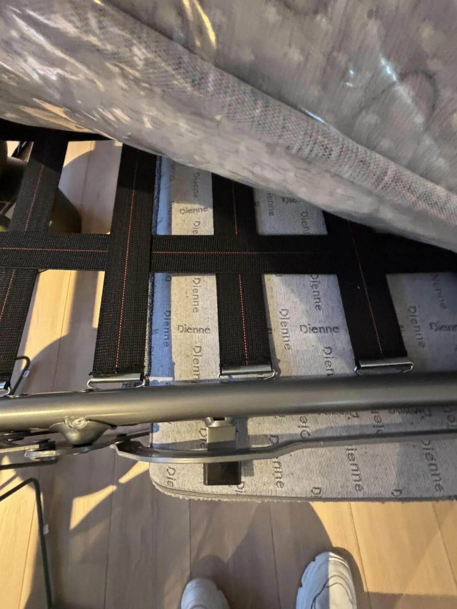 Schlafsofa Valentina 3000 Stoff Cezanne 802 Mittelgrau Grau Gestell Stahl Schwarz Mit 2 Kissen