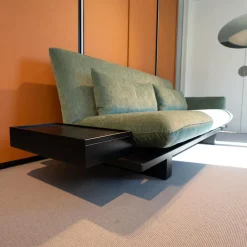 Schlafsofa Veda Stoff Pesaro Kat. D Schilf Cort Grün mit 2 Kissen