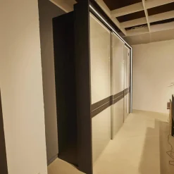 Schlafzimmer Andro Front und Korpus Eiche Mocca Nachbildung Drehtürenschrank 2 Nachttische Doppelbett Mit Polsterkopfteil Kieselgrau Ohne Matratze Und Lattenrost