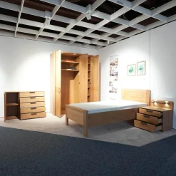 Schlafzimmer Modena Plus Erle Teilmassiv Mit LED Beleuchtung Bett Ohne Matratze Ohne Lattenrost