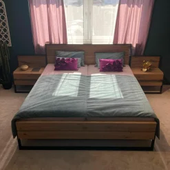 Schlafzimmer Tiana Eiche Spaltholz Metall Eisenglimmer Lackiert Anthrazit Mit Bett Nachtkommoden Und Kleiderschrank Ohne Matratze Ohne Lattenrost