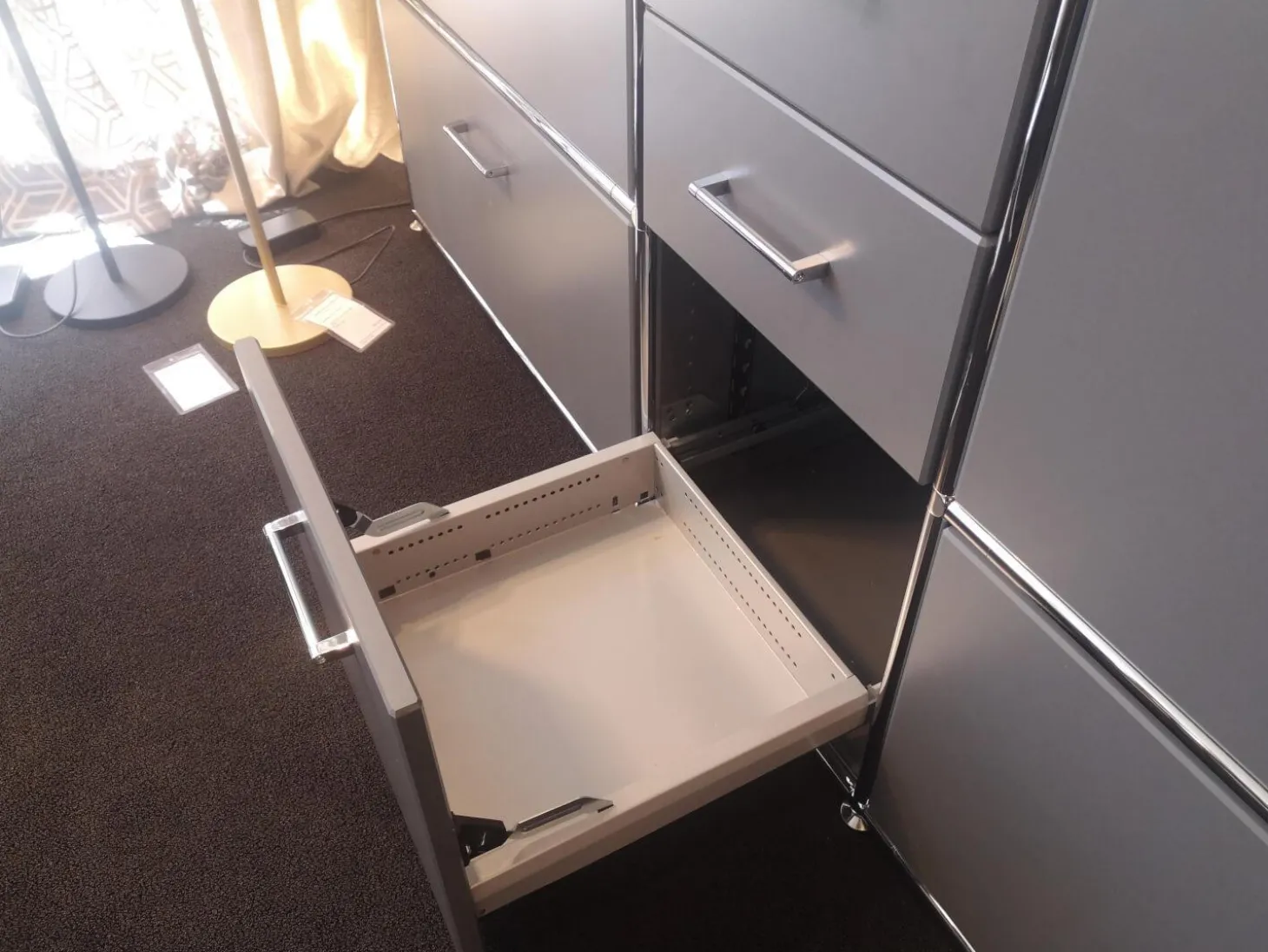 Schrank 4 Oh Lack Vulkangrau Gestell Stahl Mit Office Griff