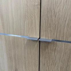 Schrank Artus Korpus Knorrige Eiche Puro Geölt Glas 9005 Schwarz Matt