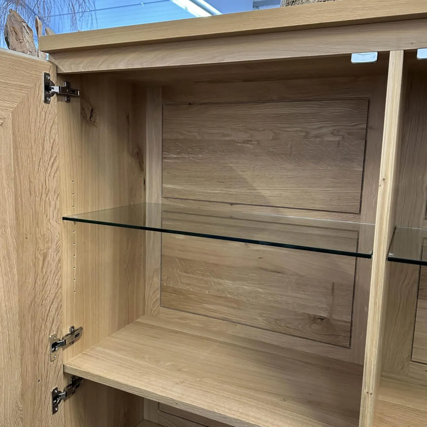 Schrank Artus Korpus Knorrige Eiche Puro Geölt Glas 9005 Schwarz Matt