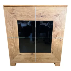 Schrank Varus Knorrige Eiche Natur Geölt Fronten Glas 9005 Schwarz Glänzend Mit Edelstahlkanten