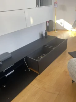 Schrankkombination Titolo Hängeelement Lack Weiß Bodenelement Glas Schwarz