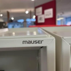 Schrankkombination Xitan S Aluminium Tablett RAL 9010 Reinweiß Einlegeplatten 4023 Nero