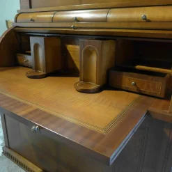 Schreibschrank Rosatea Nussbaum Mahagoni Myrte