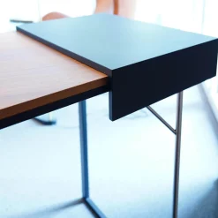 Schreibtisch Clarion Platte Geprägtes MDF Und Nussbaum Gestell Stahl Schwarz Inklusive Sessel Ginger Ale