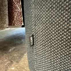 Schreibtisch Floater LAB 84920 Platte Esche Grau Stoff 10078 Jaspis Grau Grün Inklusive Kabeldurchlässe Und Beleuchtung Ohne Hocker