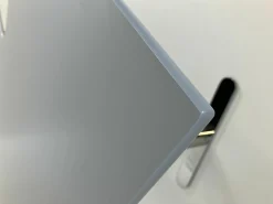 Schreibtisch HiLow 2 MDF Fjord Anthrazit Grau Gestell Aluminium Chrom Glänzend Höhenverstellbar