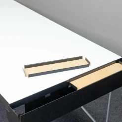 Schreibtisch Rackpod Auf Sockelfüßen