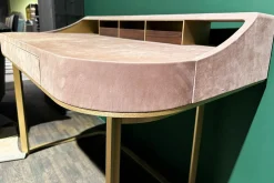 Schreibtisch Yves Tischplatte MDF Leder Kashmir Hell Rose Gestell Messing Matt