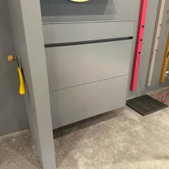 Schuhschrank Basisfarbe Lack Zement Grau Mit 2 Synchron Öffnenden Klappen