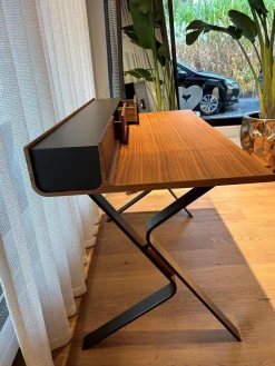 Sekretär Supreme Platte Nussbaum Furniert Gestell Stahl Pulverbeschichtet Bronze Schwarz Inklusive Drei Schubladen