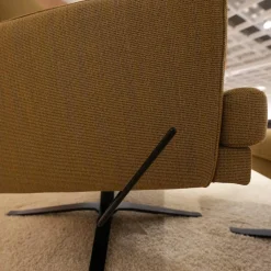 Sessel 4585 Stoff JAB 12040 Braun Gelb Sternfußgestell Metall Schwarz Matt Mit Wippfunktion Inklusive Hocker