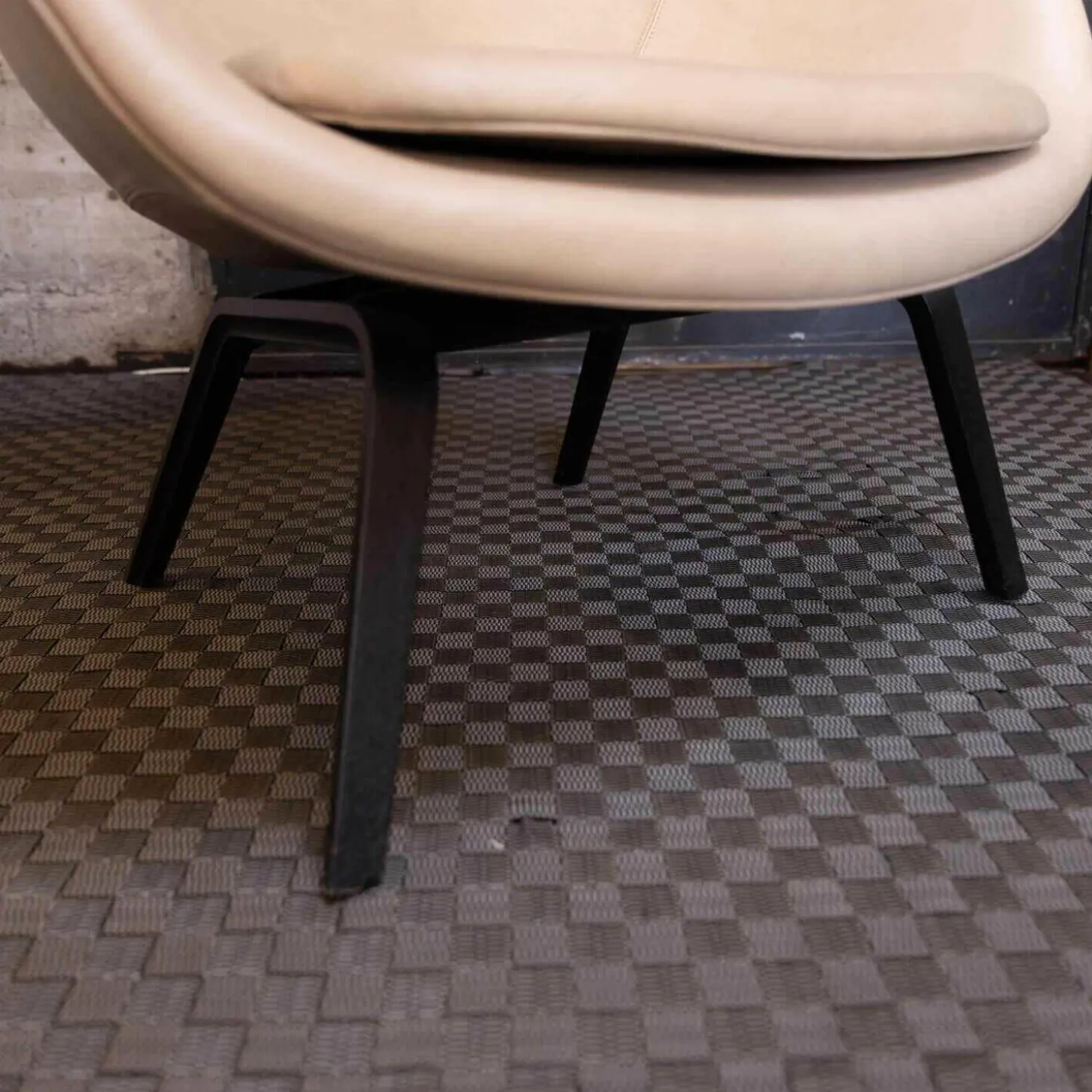 Sessel About A Chair AAL93 Leder Beige