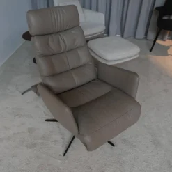 Sessel Arva E Lounge Leder Sauvage Schlammgrau 8103 Grau 5 Fuß Stern Gestell Schwarz M01 Mit Kopfstütze