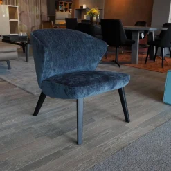 Sessel Back Me Up Salon Stoff Miller Grau-Blau Gestell Esche Carbon Schwarz