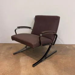 Sessel Berlin Chair Leder Vintage 65 1412 Chestnut Braun Gestell Schwarz Chrom Mit Kunststoffgleitern