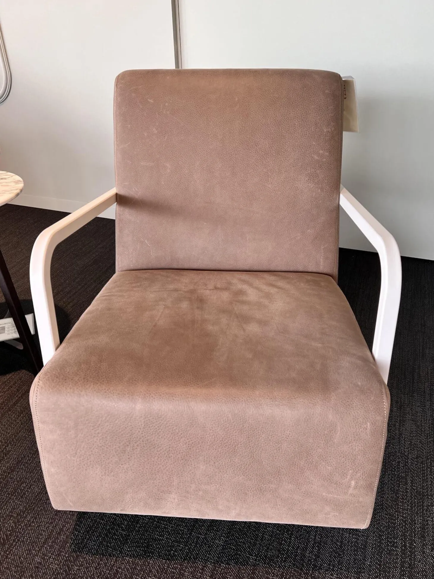 Sessel Bertus Leder Tundra 600 Choco Braun Metallgestell Weiß Lackiert