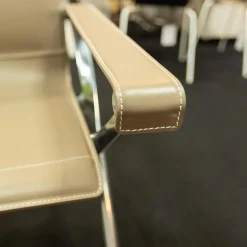 Sessel Beverly 14 Kernleder Tortora 1121280 Rahmen Aluminium