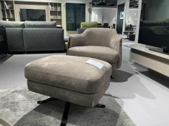 Sessel Boheme Leder Natural Velours Seppia Gestell Schwarz Drehbar mit Hocker