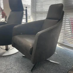 Sessel Boss Bezug Leder Star Graphit Gestell Viersternfuß Verchromt