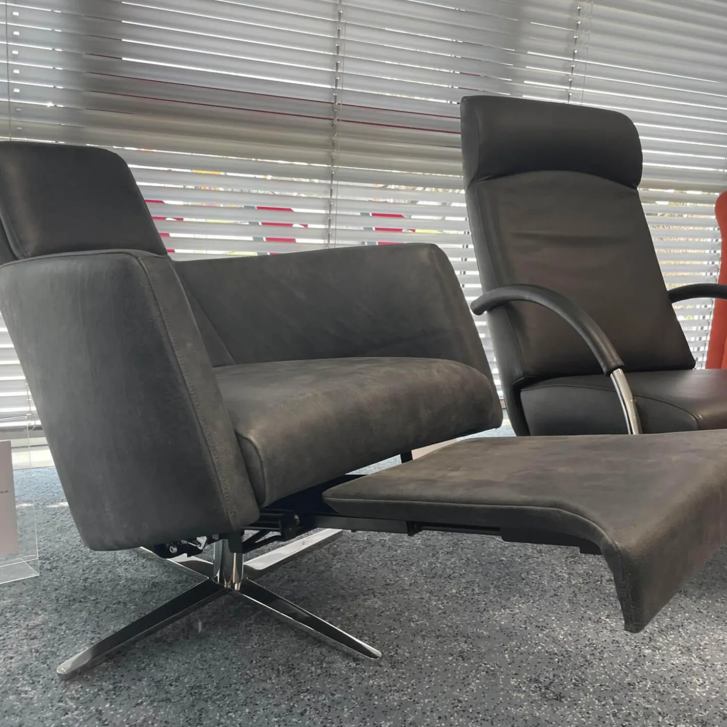 Sessel Boss Bezug Leder Star Graphit Gestell Viersternfuß Verchromt