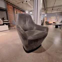 Sessel Cantate Bezug Leder Danza 315 Mirage Grau Stahlfuß Epoxy E2200 Nuit Grau Garnfarbe 899 Ocker Braun