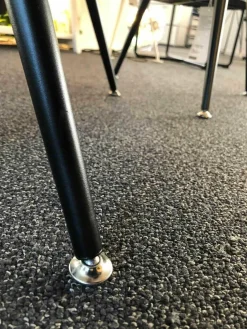 Sessel Contessa 1956 Stoff Yukon Snow Keder Schwarz Gestell Schwarz