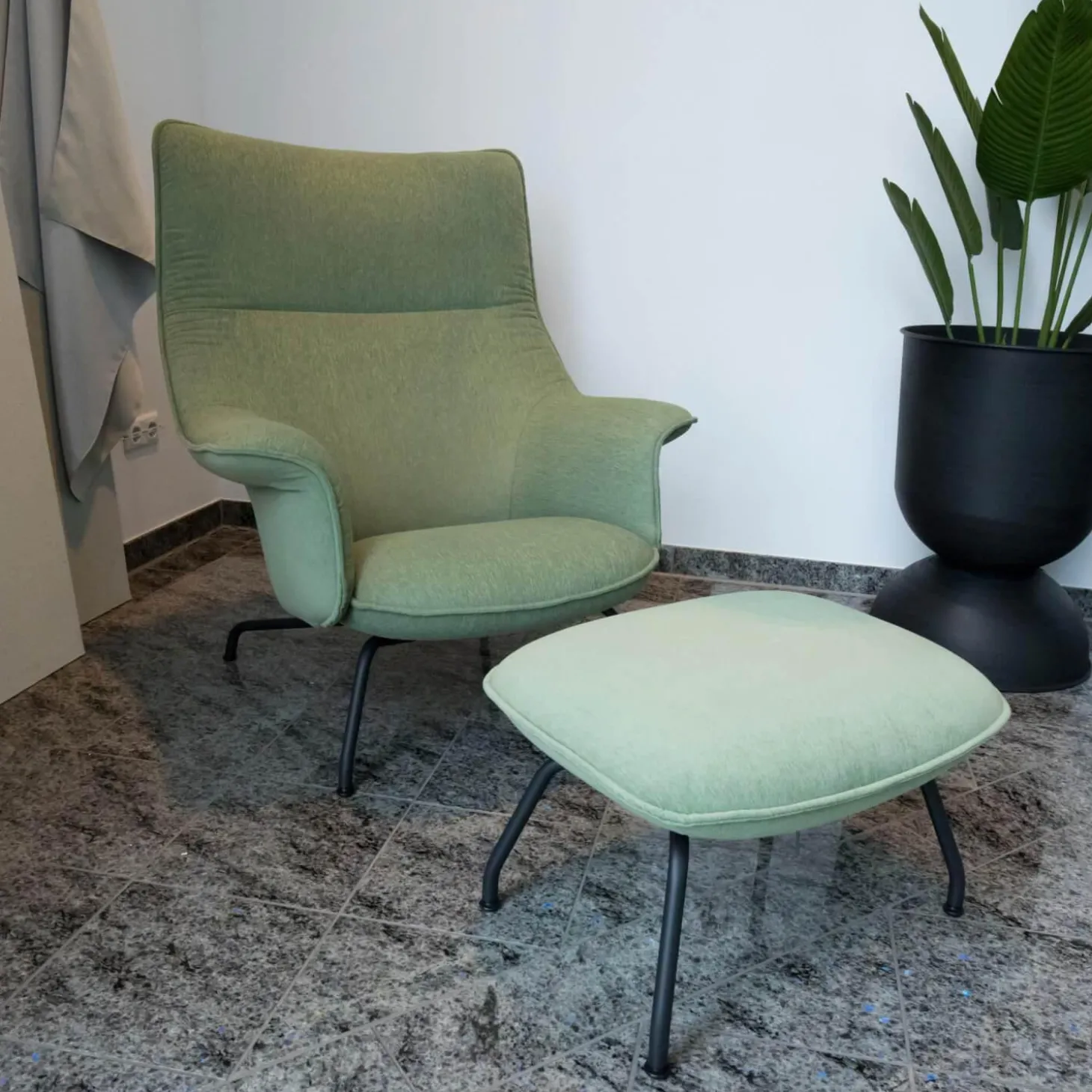 Sessel Doze Loungechair Stoff Grün Gestell Stahl Anthracite Black Schwarz Mit Hocker Doze