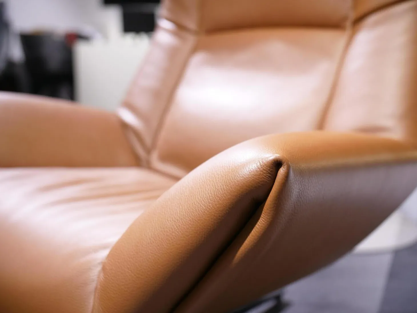 Sessel DS 149 Leder Club 54 Whisky Braun Sternfuß Schwarz Matt Drehbar Mit Rückholfunktion Inklusive Hocker