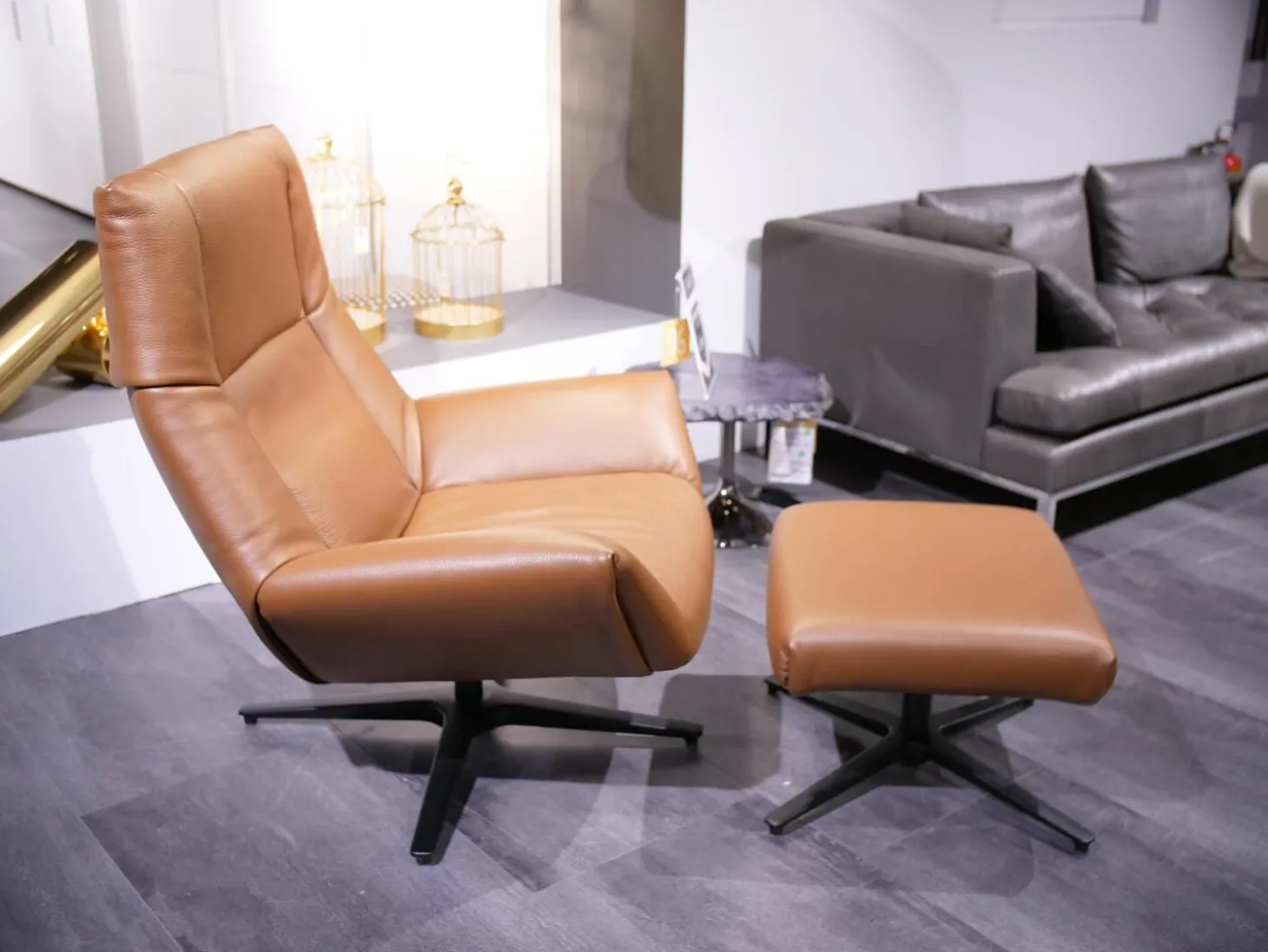 Sessel DS 149 Leder Club 54 Whisky Braun Sternfuß Schwarz Matt Drehbar Mit Rückholfunktion Inklusive Hocker