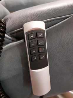 Sessel EM Plauen Leder Punch Greyblue Grau Blau Drehteller Edelstahl Mit Motorischer Verstellung