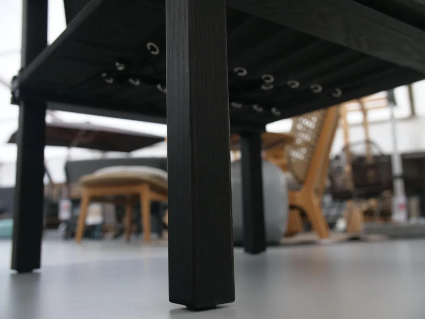 Sessel Farmer Stoff 5094 Schwarz Gestell Esche Schwarz Geölt