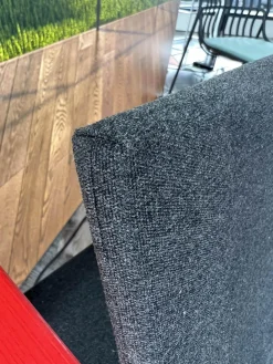 Sessel Farmer Stoff 5094 Schwarz Gestell Esche Geölt Pulver Rot P150 Mit Kunststoffgleitern Inklusive Tisch