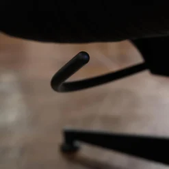 Sessel Faye Casual Lounge Leder Sauvage 8105 Schwarz Gestell Metall Schwarz M02 Mit Kunststoffgleitern Inklusive Hocker