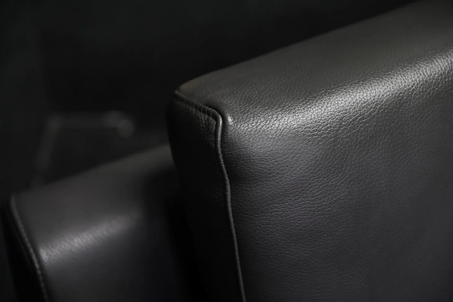 Sessel Flex Plus L 140 Dickleder 72 Schiefer Füße Schwarz