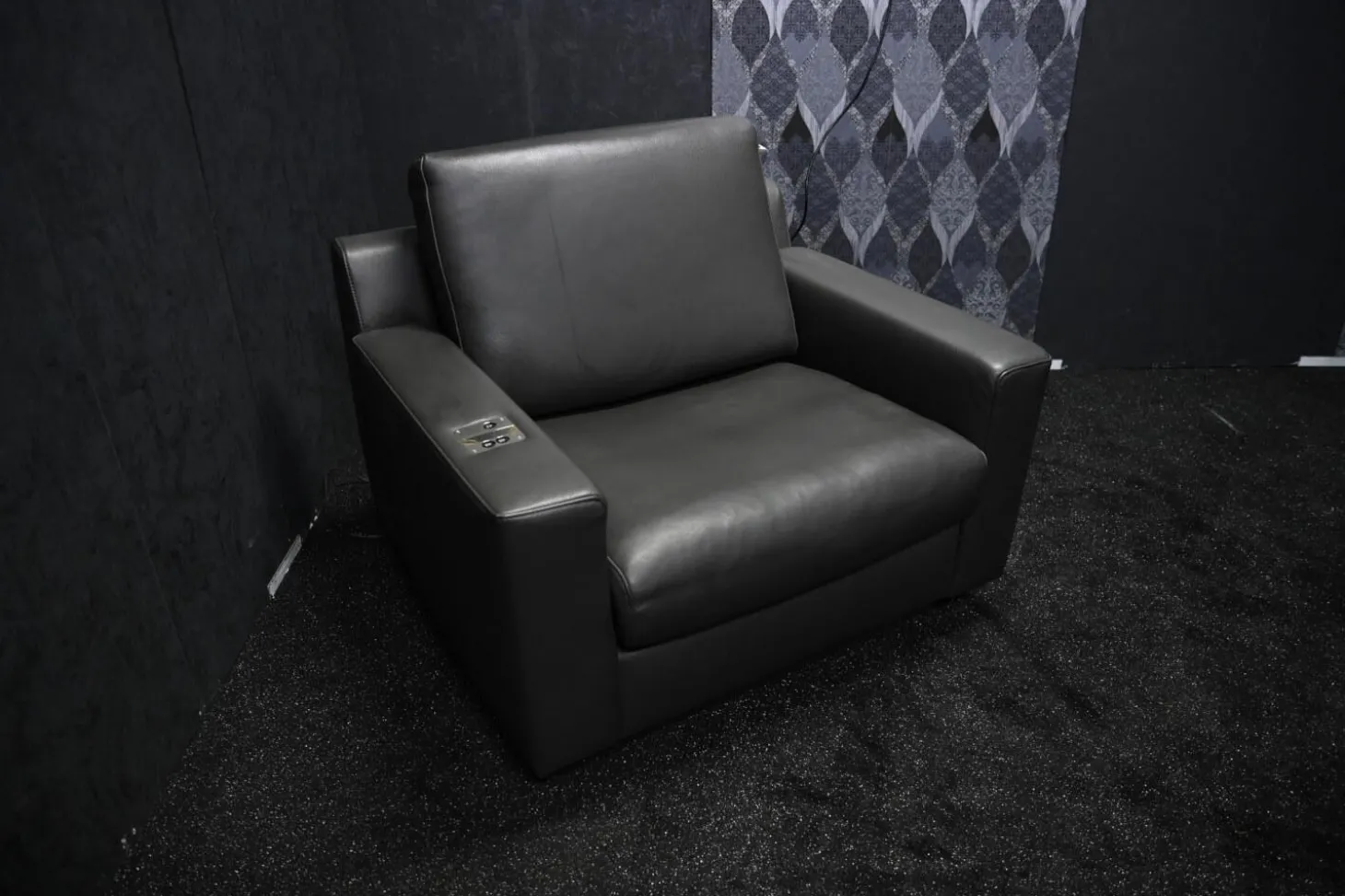 Sessel Flex Plus L 140 Dickleder 72 Schiefer Füße Schwarz