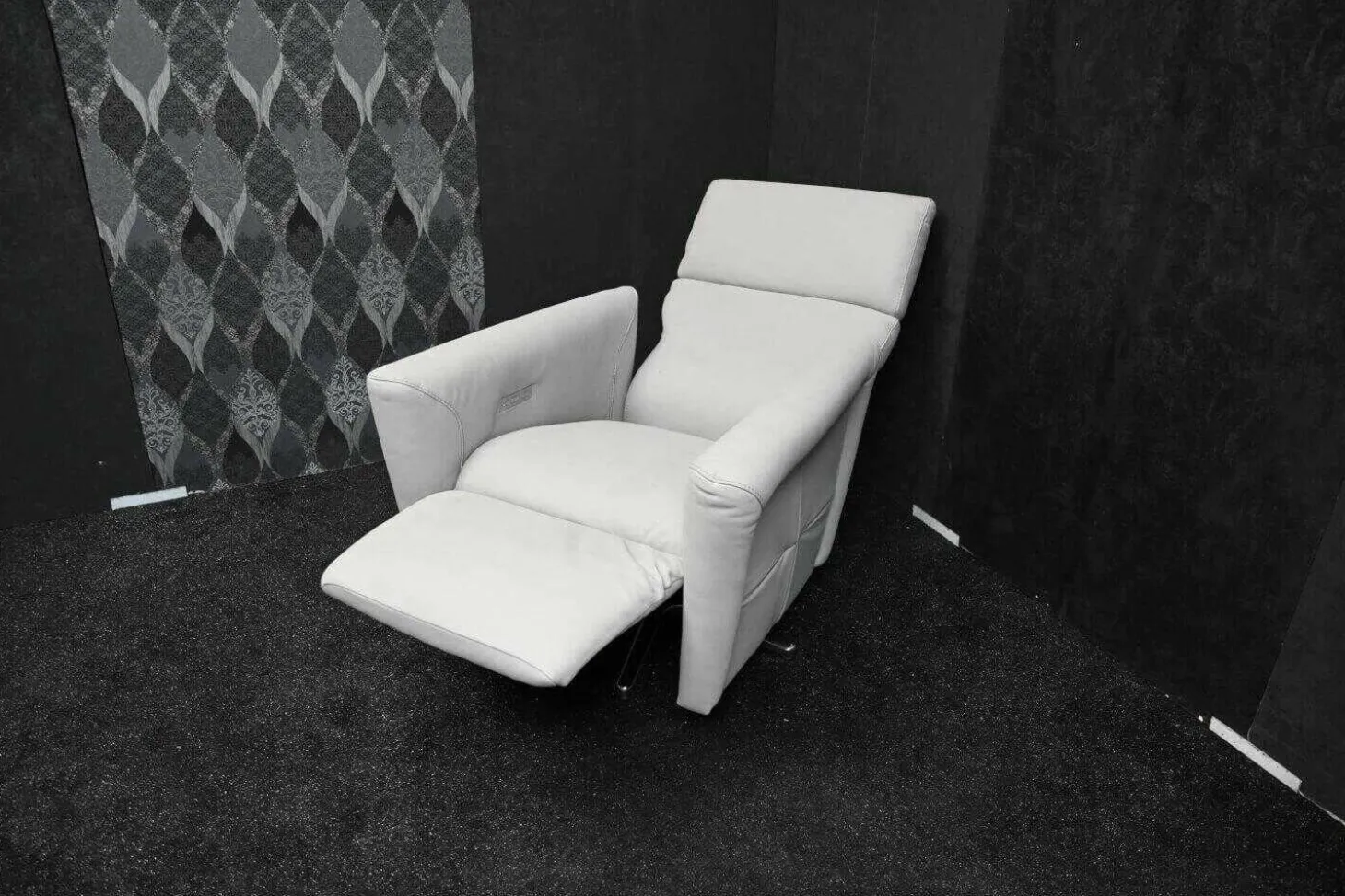 Sessel Galileo Leder Moss Smoke Sternfuß Edelstahl mit elektrischer Relaxfunktion 2-Motorisch