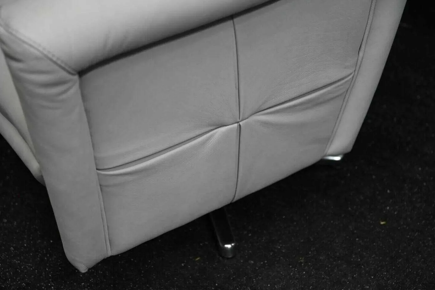 Sessel Galileo Leder Moss Smoke Sternfuß Edelstahl mit elektrischer Relaxfunktion 2-Motorisch