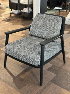 Sessel Gatsby Stoff Scott BW1769 191 C Schwarz Weiß Holzgestell Massiv Esche Schwarz Gebeizt