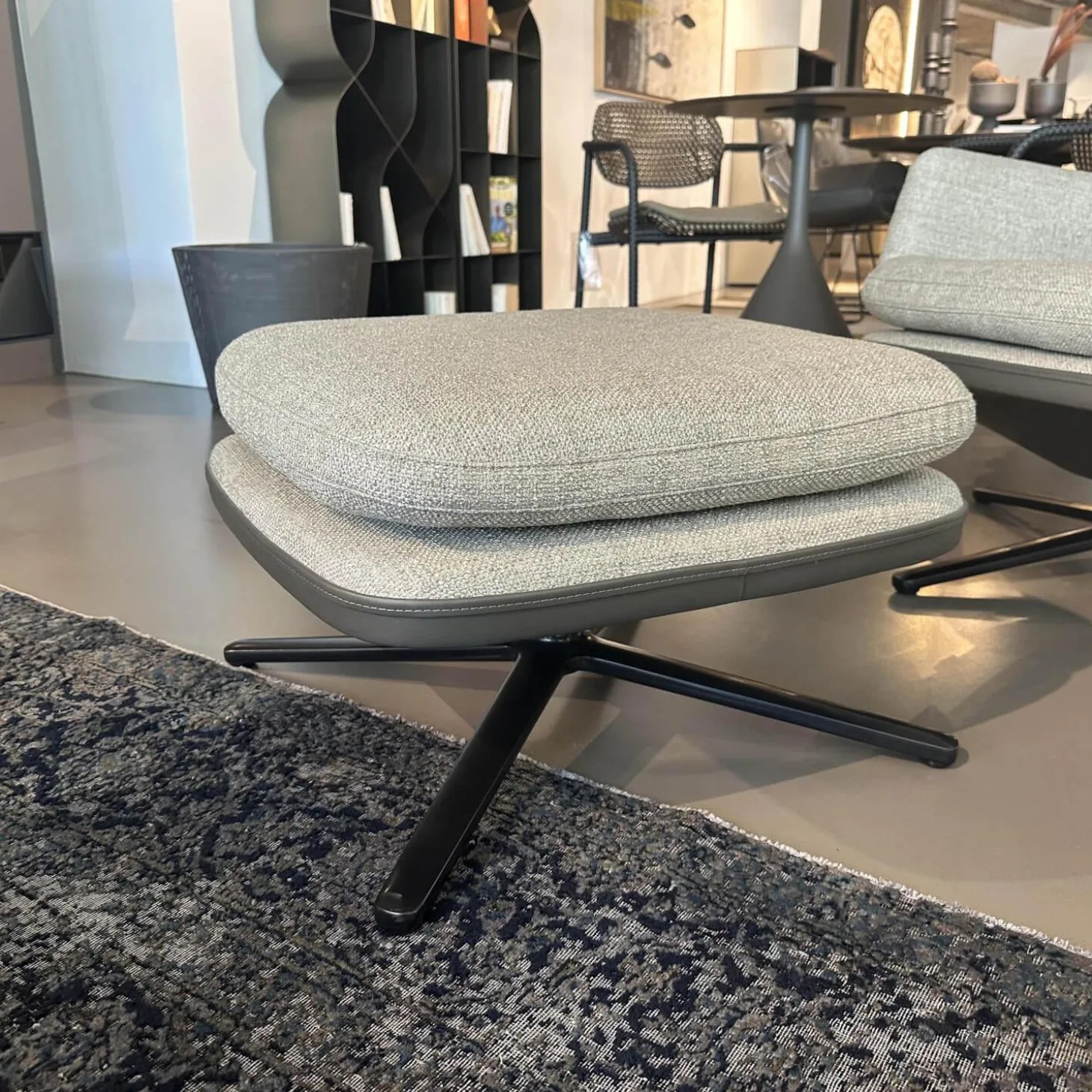 Sessel Grand Relax Schale Leder Forte Decor Umbra Grau Innen Stoff Corsaro Bambus Melange Grau Mit Hocker